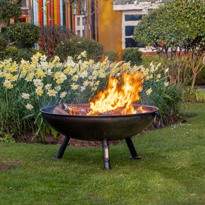 Garden furniture, outdoor living, fire pits uk