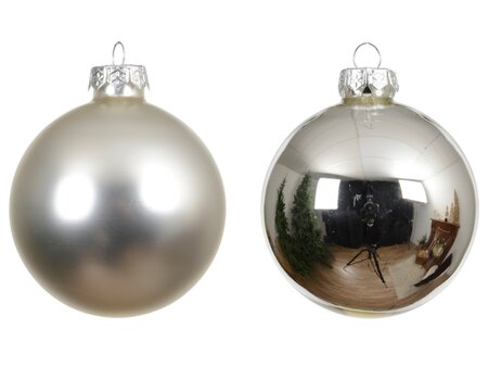 16 Silver Shiny & Matt Glass Baubles 3.5cm (d) - image 2