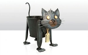 Elgate Black Metal Cat Planter