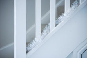 Festive 200cm x 7.5cm Fine Cut Tinsel - White Pearlised - image 3