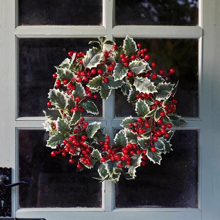 HollyBerry Wreath - 40cm - image 2