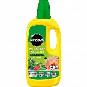 Miracle-Gro Pour & Feed Ready To Use Plant Food 800ml