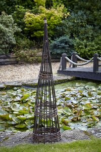 Tom Chambers Willow Banded Obelisk 1.2m