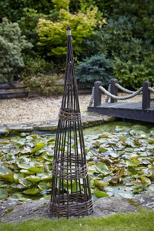 Tom Chambers Willow Banded Obelisk 1.5M